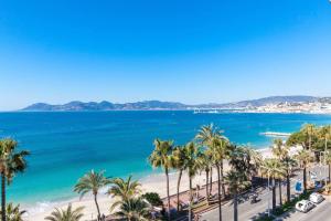 On la Croisette: luxe 2 bedrooms 2 baths