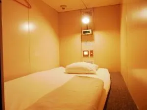 Capsule Hotel Block Room - Warabi