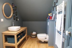 Maisons d'hotes Le manoir des chevaux dores : Chambre Double