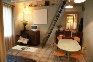 Maisons de vacances Le Troglodge : photos des chambres