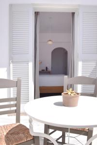 Vounali Rooms Paros Greece