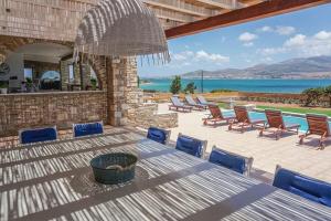 Ostria villa Antiparos Greece