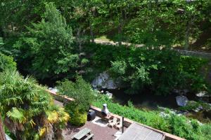 Studio à 100 mètres des thermes vue sur montagne.