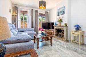 Beachfront Townhouse Beatriz by Rafleys