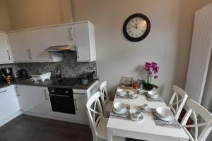 Pleasance Apartment Ground Floor Main Door Access