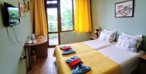 Double Room with Terrace room in Guest House Maria