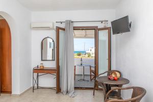 Studio Tolakis Naxos Greece