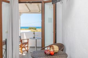 Studio Tolakis Naxos Greece