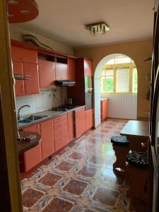 159 Проспект Добровольского Большая 3-х комнатная квартира в Одессе