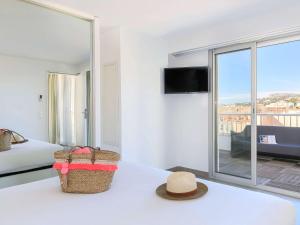 Hotels Ibis Styles Menton Centre : photos des chambres