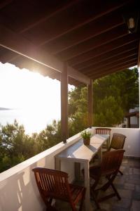 MOUSELIS APARTMENTS Kalymnos Greece