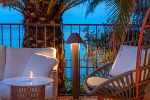 Hotels Hotel Le Bailli De Suffren : photos des chambres