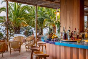 Hotels Hotel Le Bailli De Suffren : photos des chambres