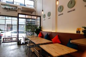 Tropical Summer Hostel