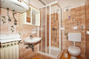 Apartments and Rooms Branka