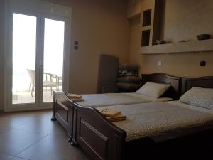 Luxury apartment on the first line !