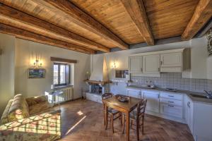Borgotufi Albergo Diffuso