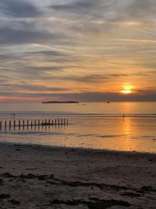 Appartements Joli 2 pieces Renove au Calme a Saint-Malo/Quartier Saint Servan : photos des chambres