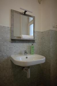 Sekaninova 52 Retro Flat