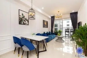 Home, Cosy&Luxury Apartment - 5mins to Airport, Free Pool&Gym, Airport Pick up Service - 胡志明市