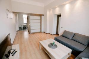 Heart of Old Town - Riverside view