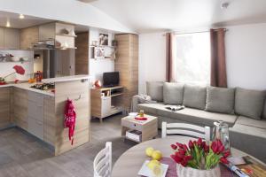 Campings Camping Le Dolium : photos des chambres