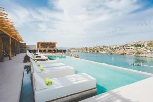 Super Paradise Suites Myconos Greece