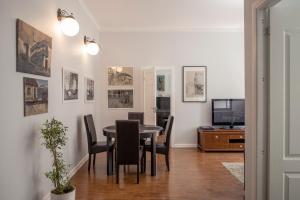 Maironis - Spacious Apartment in the Heart of Kaunas