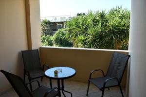 One Bedroom Apartment with Balcony