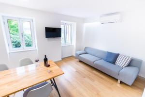 Seaview Apartments Baska 