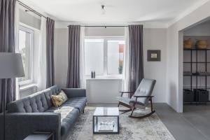 Minimalist. Apartment & Studio