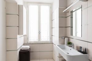 A World Aparts - 87 Boschetto