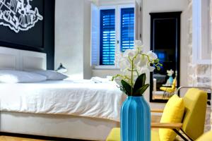 Guest House Forty-Four