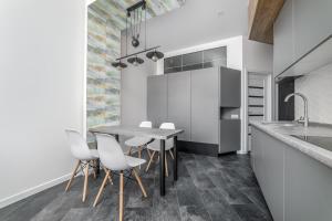 Arkadiiskaia Zhemchuzhina u moria