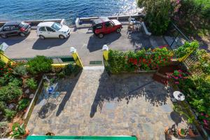 Iris Apartments Messinia Greece