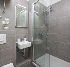 Luxury Studios & Rooms Seven