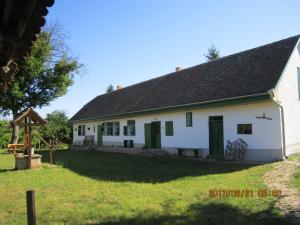 Erdősmecskei sváb vendégházak és Jurtaszállás