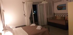 Triple Room room in Asterias Studios