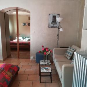 Appartement Studios VILLA EDEN terrasse jardin piscine Meyreuil Frankreich