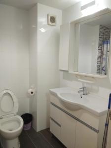 Grandbeach2 B52 By malai