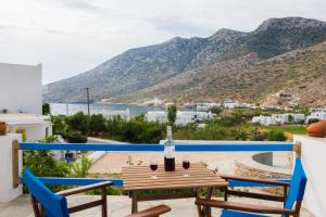 Boufounis Studios Sifnos Greece