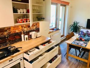 Family apartment 100m from the beach