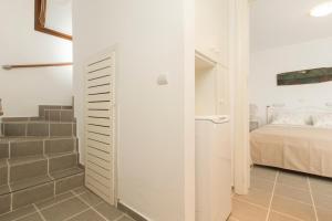 Functional house by the sea at Ierissos