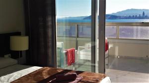 Benidorm Gemelos Sealine