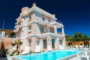 Stratos Palace - Skalánion