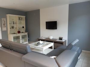 Cosy maison 3 chambres Honfleur jardin, parking privé et jacuzzi