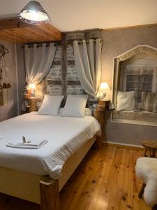 B&B / Chambres d'hotes L’allee des peupliers : Chambre Double