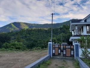 White Petals -3 BHK Homestay Munnar - Available For Indian Nationals Only