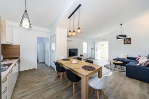 Apartmani NEVA, Pridraga