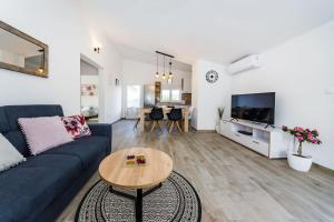 Apartmani NEVA, Pridraga